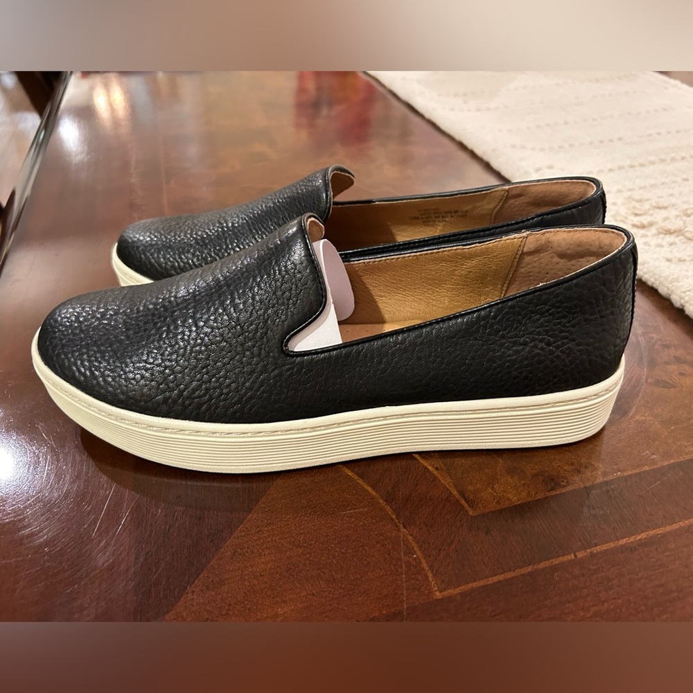 Sofft slip on sneakers
